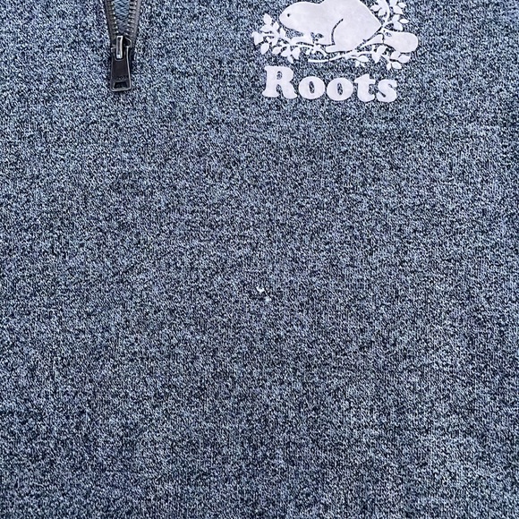 Grey Roots Athletics Quarter-zip - Picture 5 of 5